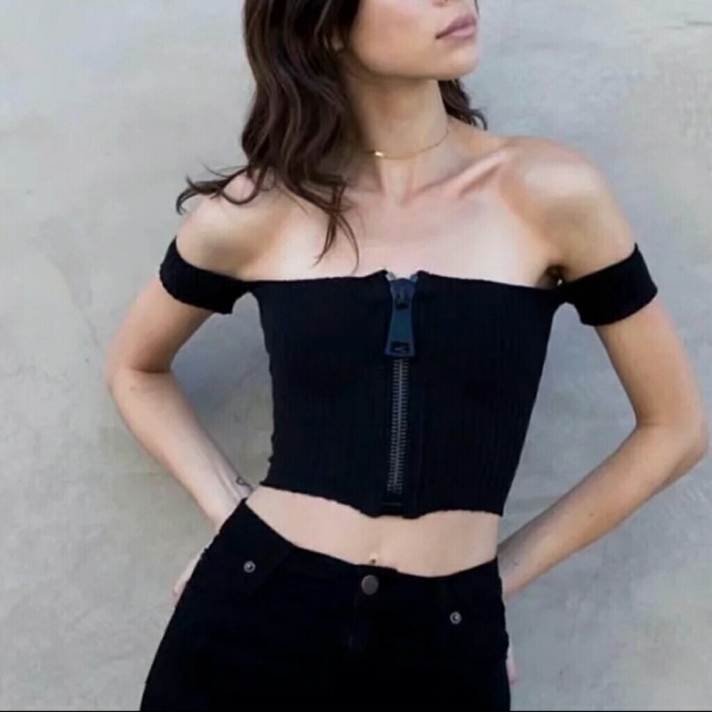 Women's Sexy Black Ribbed Crop Top